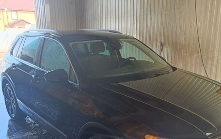 Volkswagen Tiguan II, 2018 год, 2 150 000 рублей, 2 фотография