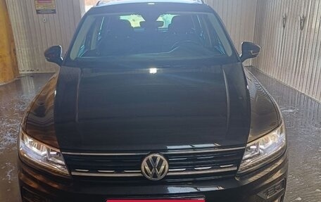 Volkswagen Tiguan II, 2018 год, 2 150 000 рублей, 13 фотография