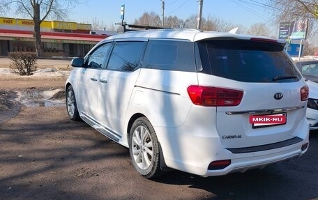 KIA Carnival III, 2018 год, 2 980 000 рублей, 9 фотография