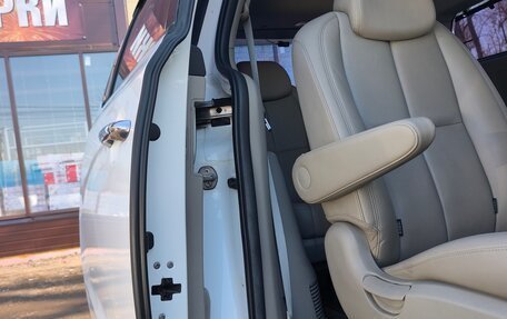 KIA Carnival III, 2018 год, 2 980 000 рублей, 14 фотография