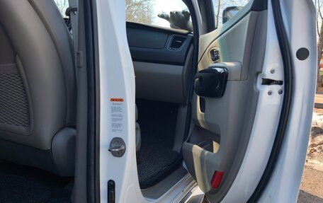 KIA Carnival III, 2018 год, 2 980 000 рублей, 15 фотография