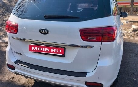 KIA Carnival III, 2018 год, 2 980 000 рублей, 8 фотография