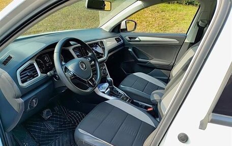 Volkswagen T-Roc I, 2022 год, 1 790 000 рублей, 7 фотография