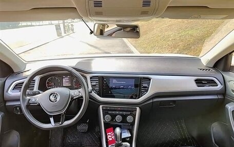 Volkswagen T-Roc I, 2022 год, 1 790 000 рублей, 6 фотография