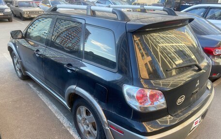 Mitsubishi Outlander III рестайлинг 3, 2002 год, 400 000 рублей, 6 фотография