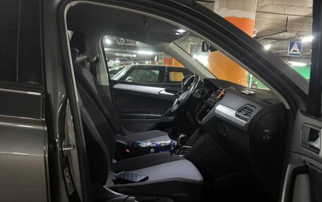 Volkswagen Tiguan II, 2021 год, 2 970 000 рублей, 8 фотография