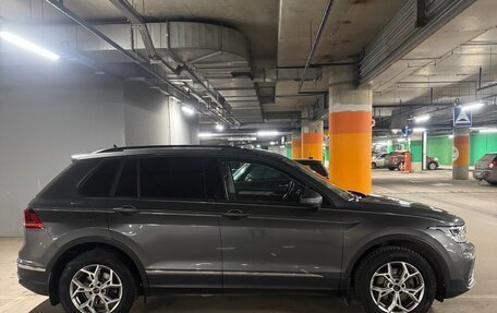 Volkswagen Tiguan II, 2021 год, 2 970 000 рублей, 15 фотография