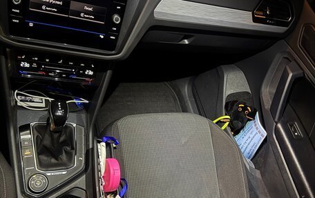 Volkswagen Tiguan II, 2021 год, 2 970 000 рублей, 18 фотография