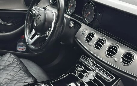 Mercedes-Benz E-Класс, 2018 год, 2 350 000 рублей, 6 фотография