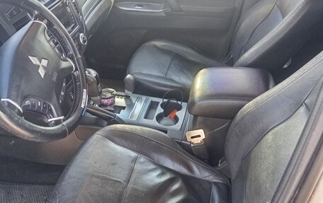 Mitsubishi Pajero IV, 2012 год, 1 750 000 рублей, 10 фотография