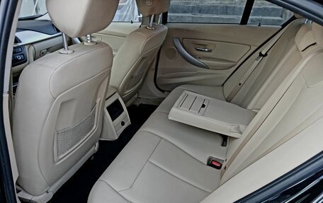 BMW 3 серия, 2015 год, 1 950 000 рублей, 11 фотография