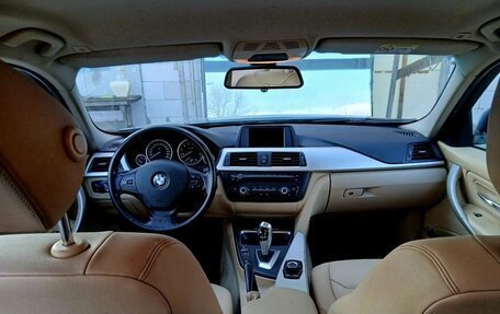 BMW 3 серия, 2015 год, 1 950 000 рублей, 10 фотография