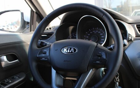KIA Rio III рестайлинг, 2014 год, 940 000 рублей, 21 фотография