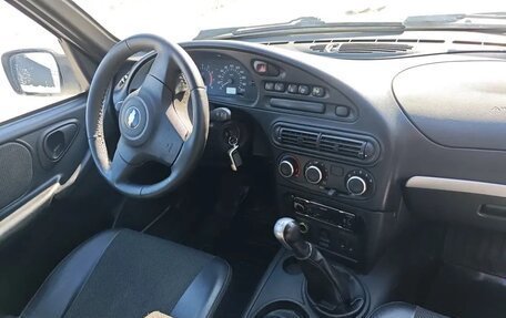 Chevrolet Niva I рестайлинг, 2012 год, 500 000 рублей, 10 фотография