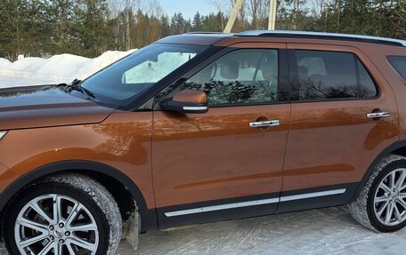 Ford Explorer VI, 2017 год, 2 790 000 рублей, 5 фотография