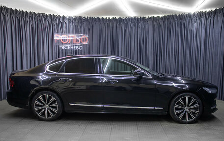 Volvo S90 II рестайлинг, 2021 год, 2 850 000 рублей, 4 фотография