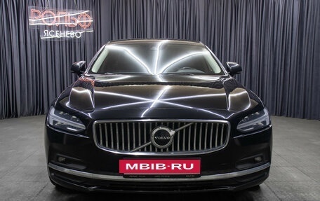 Volvo S90 II рестайлинг, 2021 год, 2 850 000 рублей, 2 фотография