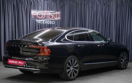 Volvo S90 II рестайлинг, 2021 год, 2 850 000 рублей, 5 фотография