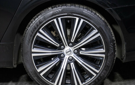 Volvo S90 II рестайлинг, 2021 год, 2 850 000 рублей, 26 фотография