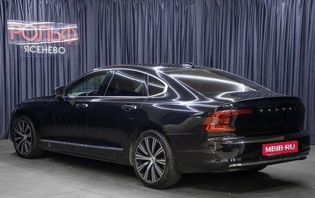 Volvo S90 II рестайлинг, 2021 год, 2 850 000 рублей, 7 фотография