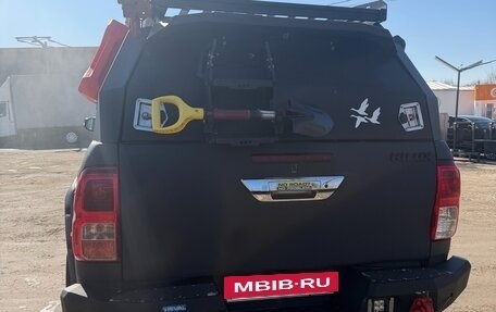 Toyota Hilux VIII, 2017 год, 4 450 000 рублей, 5 фотография