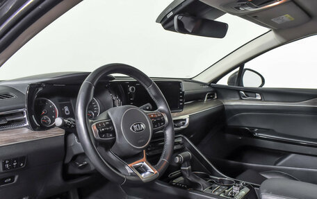 KIA K5, 2021 год, 2 149 000 рублей, 15 фотография