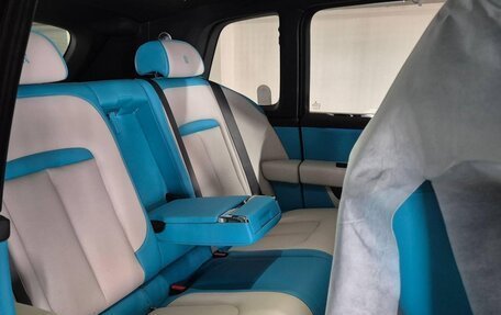 Rolls-Royce Cullinan, 2024 год, 71 900 000 рублей, 7 фотография