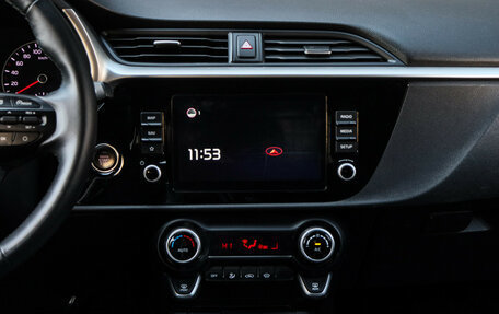 KIA Rio IV, 2021 год, 1 750 000 рублей, 10 фотография