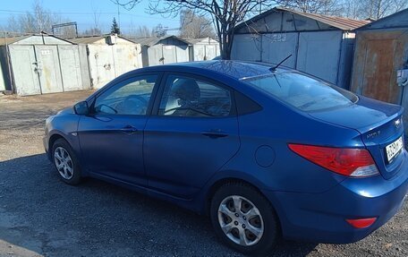Hyundai Solaris II рестайлинг, 2012 год, 530 000 рублей, 3 фотография