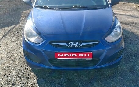 Hyundai Solaris II рестайлинг, 2012 год, 530 000 рублей, 2 фотография