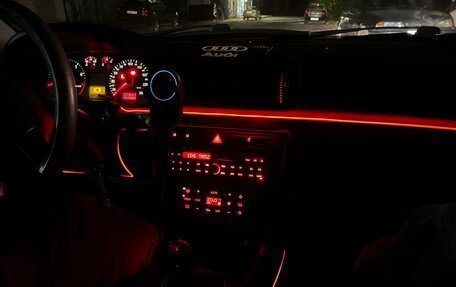 Audi A4, 1999 год, 350 000 рублей, 6 фотография