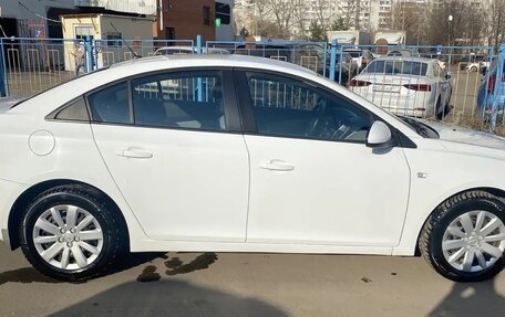 Chevrolet Cruze II, 2011 год, 780 000 рублей, 8 фотография
