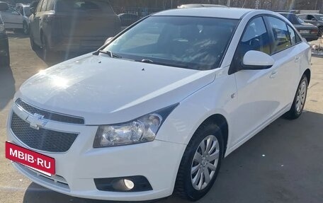 Chevrolet Cruze II, 2011 год, 780 000 рублей, 3 фотография