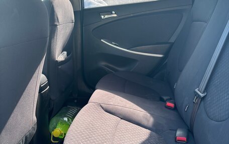 Hyundai Solaris II рестайлинг, 2014 год, 380 000 рублей, 7 фотография