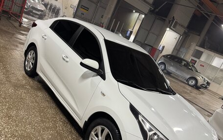 KIA Rio IV, 2020 год, 1 600 000 рублей, 2 фотография