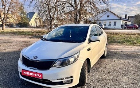 KIA Rio III рестайлинг, 2015 год, 1 000 000 рублей, 1 фотография