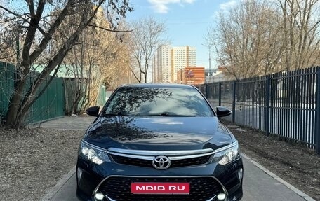 Toyota Camry, 2017 год, 2 380 000 рублей, 1 фотография