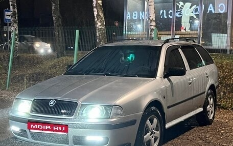 Skoda Octavia IV, 2001 год, 590 000 рублей, 24 фотография