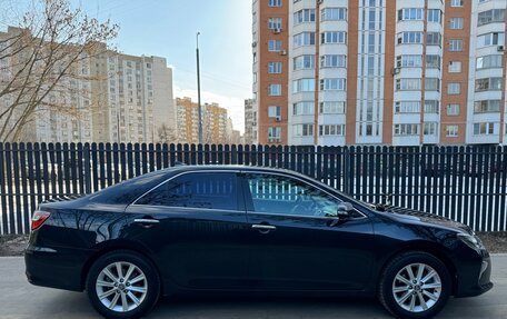 Toyota Camry, 2017 год, 2 380 000 рублей, 4 фотография
