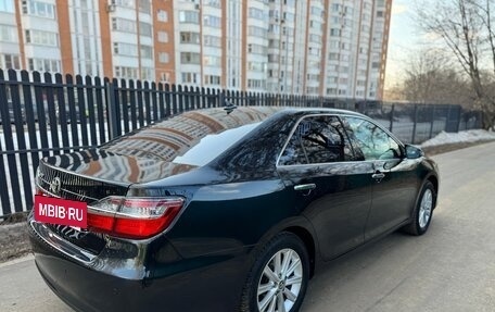 Toyota Camry, 2017 год, 2 380 000 рублей, 5 фотография