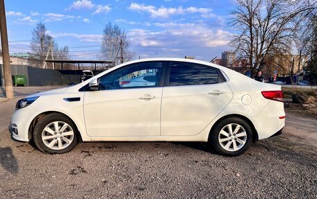 KIA Rio III рестайлинг, 2015 год, 1 000 000 рублей, 3 фотография