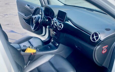 Mercedes-Benz B-Класс, 2013 год, 1 099 000 рублей, 6 фотография