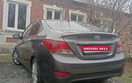 Hyundai Solaris II рестайлинг, 2011 год, 850 000 рублей, 2 фотография