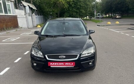 Ford Focus II рестайлинг, 2005 год, 599 999 рублей, 2 фотография