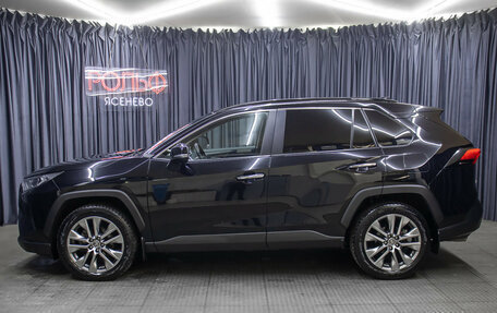 Toyota RAV4, 2020 год, 3 198 000 рублей, 8 фотография