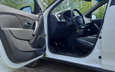 Renault Sandero II рестайлинг, 2015 год, 580 000 рублей, 19 фотография