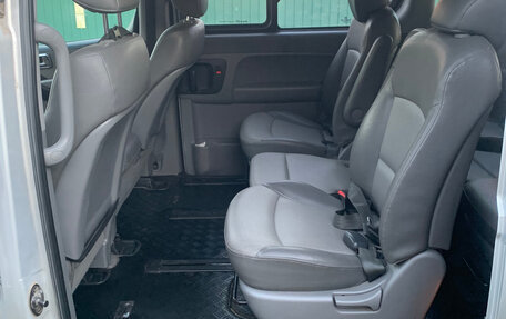 Hyundai Grand Starex Grand Starex I рестайлинг 2, 2009 год, 1 190 000 рублей, 13 фотография