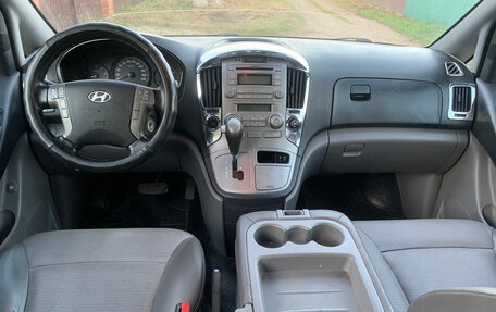 Hyundai Grand Starex Grand Starex I рестайлинг 2, 2009 год, 1 190 000 рублей, 17 фотография