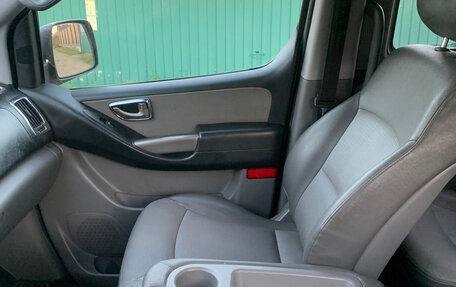 Hyundai Grand Starex Grand Starex I рестайлинг 2, 2009 год, 1 190 000 рублей, 23 фотография