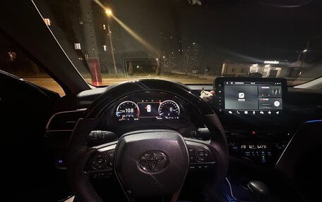 Toyota Camry, 2023 год, 3 300 000 рублей, 6 фотография